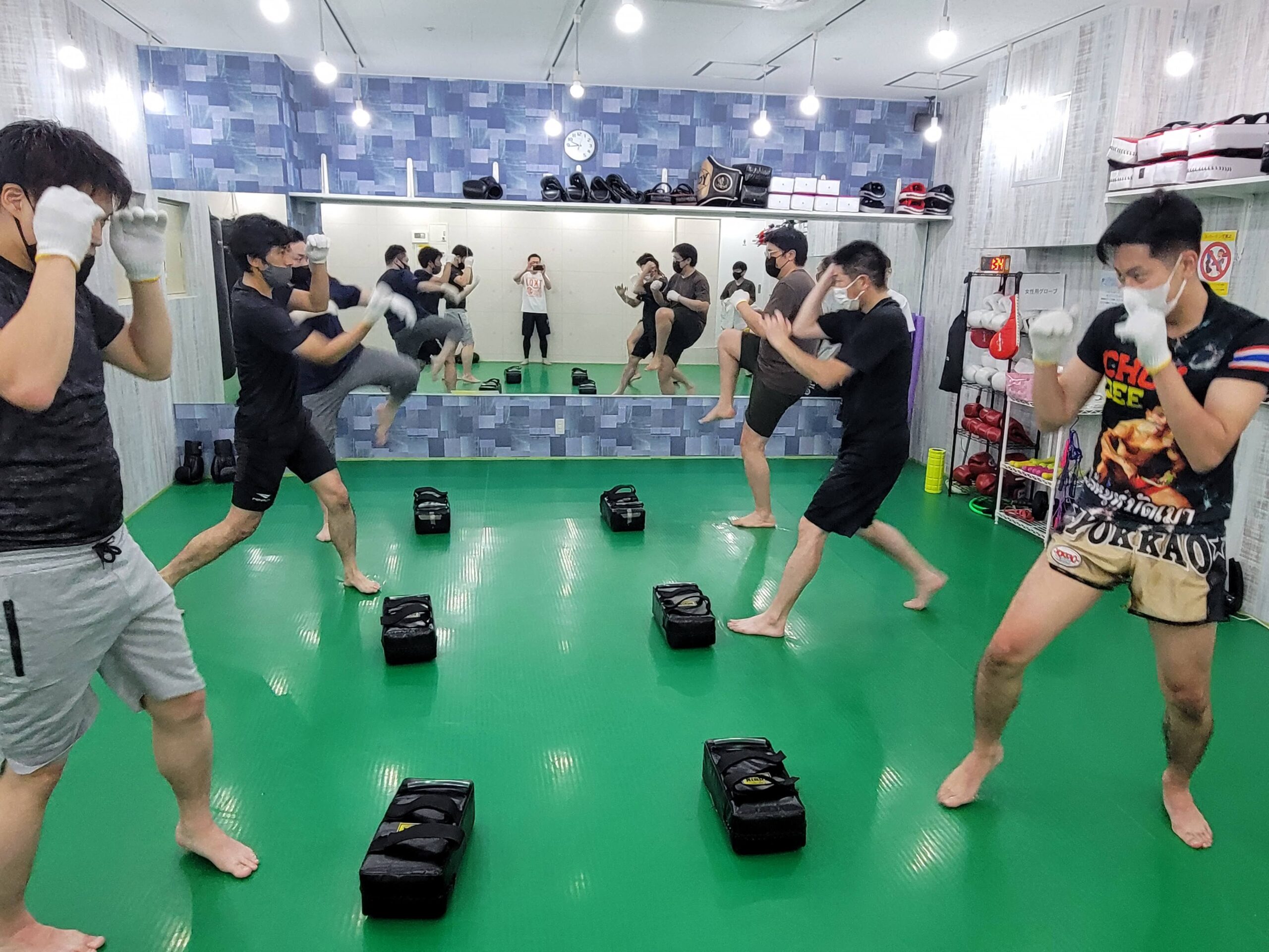 霧の中で船を漕いでいる時代の中でも心身共に健康に保つこと！